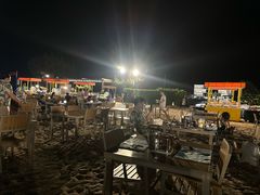 -亚龙湾希尔顿自助餐厅·海鲜·烧烤·沙滩BBQ·现场乐队