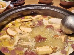 -一朵菌·野生菌探索家火锅(南亚店)