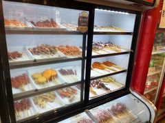 -哈尔滨小酒馆·鲜肉现穿自助烧烤(康新花园店)