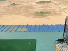 -仙霞高尔夫练习场-停车场