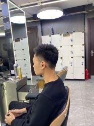 -藤野造型烫发染发