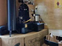 大堂-长颈鹿咖啡(大学路店)