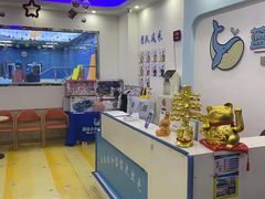 -蓝鲸奇亲子游泳俱乐部