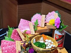 -山川小町·极番烧肉(新地假日广场店)