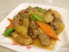 土豆炒肥肠-东北风(龙湾万达广场)