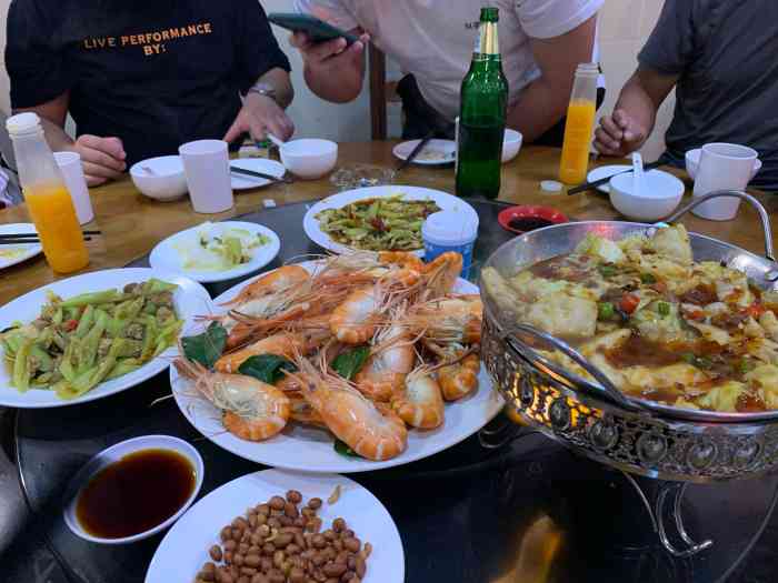 打分 和朋友们来福满楼中餐厅吃饭感觉回家了样太亲切啦!