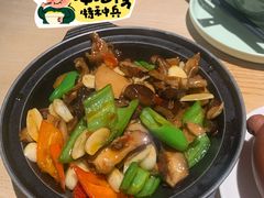 杂菌一品煲-缘生态云南菜·野生菌庭院餐厅(华侨城店)