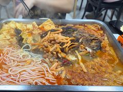 -在巷子里的烤肉店·螺蛳粉烤鱼·牛蛙(和美城店)