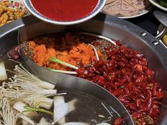 -沸炉重庆老火锅(军事博物馆店)