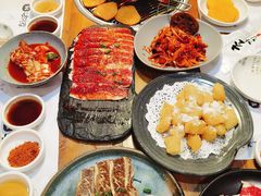 -草家酱蟹炭火烤肉店(珲春南路一店)