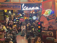 -席娜卡琳火车铁道夜市