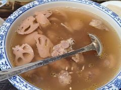 龙骨炖澄江莲藕-云和祥食府·特色云南菜(金碧公园店)