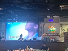 -马路牙子烧烤音乐酒馆(望京店)