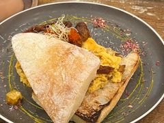 -FLOVIE FLORIST CAFE