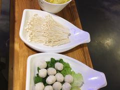 -小小河边鱼(天润城店)
