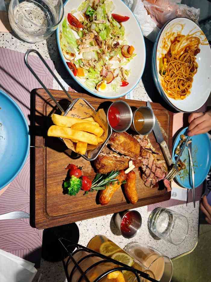 悦荟t骨牛排(摩天活力城店)-"一家开满长春各大商场的西餐店,美团上买