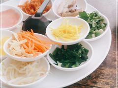 -榴乡缘云南蒙自菊花过桥米线