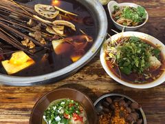 去油香卤肥肠-老瓦房冷锅串串(文殊院店)
