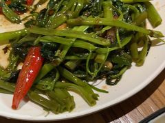-泰堤坊(淡水体育馆店)