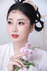 -洋洋婚纱品牌集合店