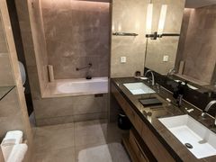 -上海新锦江大酒店