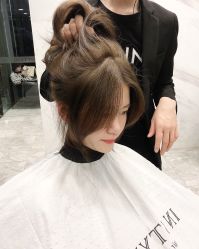 -东秀护肤造型