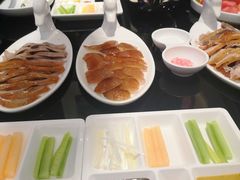 -皇城根·烤鸭·鱼头·家常菜(欧亚大观乐活城店)