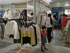 -hotwind热风(世纪东方广场店)