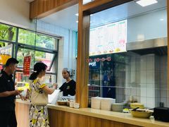 -老前童小吃(北明程路店)