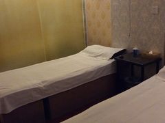 -东方亮足道(中国红街店)