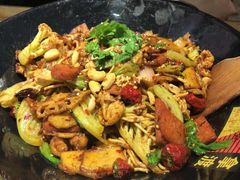 -拿渡麻辣香锅(银泰创意城店)