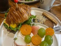 -房角石咖啡与书(吉大南校店)