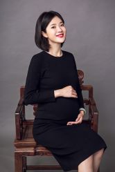 -现代经典婚纱摄影