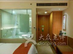 -上海浦东康桥绿地假日酒店