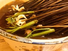 -拈签一笑黄牛肉辣卤串串