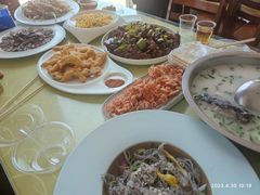 -雪湖煜辰鱼头老店(雪野湖店)
