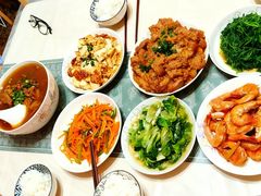 -乐禧母婴全自营月嫂(宝山店)