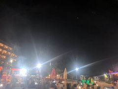 -亚龙湾希尔顿自助餐厅·海鲜·烧烤·沙滩BBQ·现场乐队