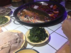 -瓜西西重庆火锅(花溪店)