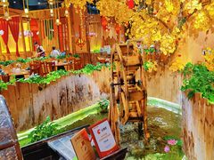 -老滇山寨•云南特色菜•地方菜•民族风情歌舞表演(金碧店)