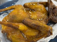 盐焗乳鸽-煲煲掂风味煲仔饭餐厅(西区店)