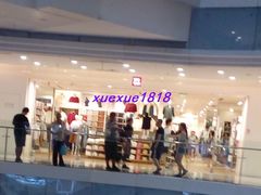 -优衣库(上海虹口龙之梦店)