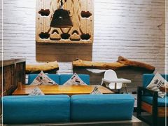 大堂-苹果树下艺术餐厅(宋庄店)