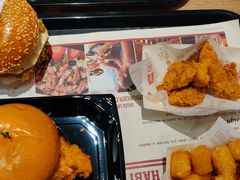 -The Habit Burger Grill 哈比特汉堡(爱琴海店)