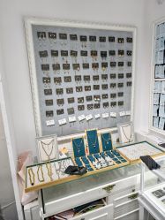 -AI艾耳·专业手工耳洞·穿孔美学馆