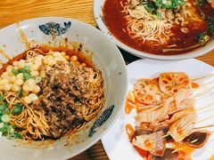 -丁丁猫重庆小面(徐州路店)