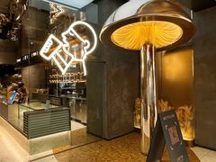 -喜茶(深圳万象城黑金店)