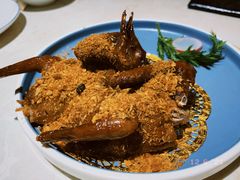 避风塘乳鸽-点都德·毕德寮