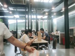 -麦当劳(深圳北站高铁店)