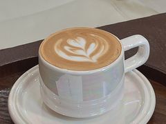 -浮漫咖啡(镜湖万达广场店)